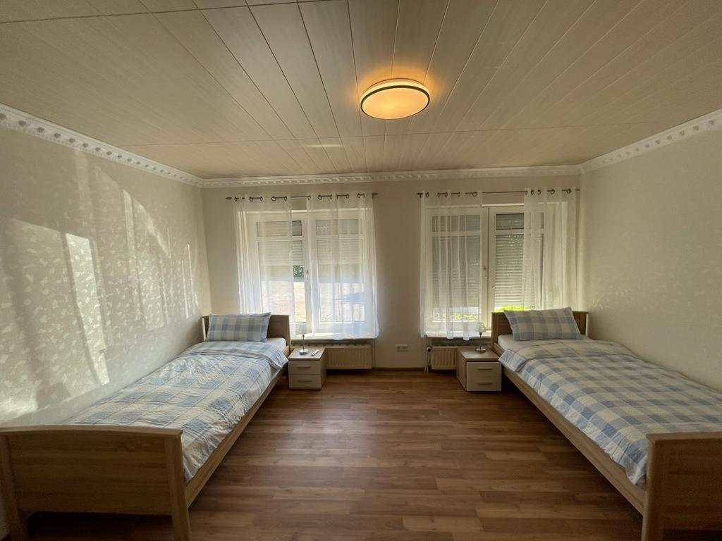 Ferienwohnung Lion ครุมเฮิร์น ภายนอก รูปภาพ